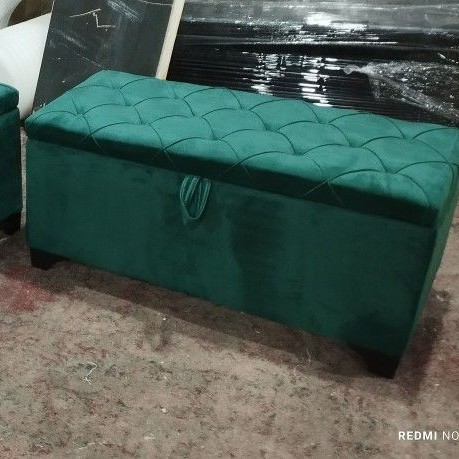 پاف باکسدارسه نفره  به صورت پسکرایه می باشد
